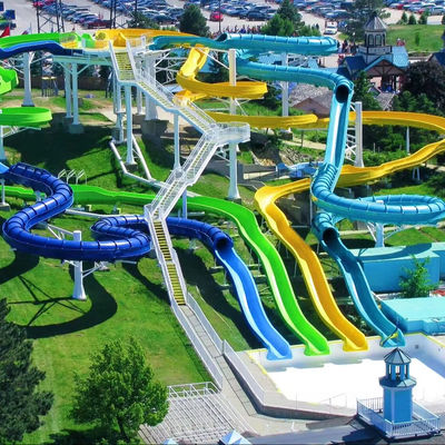 ราคาดี Customized Size 6-8mm Thickness Fiberglass Water Park Slide with Over 10 Years Service Life ออนไลน์
