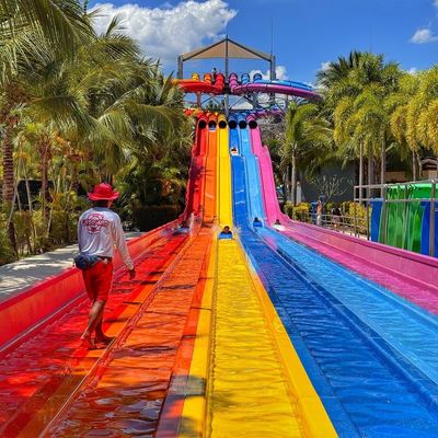 ราคาดี Commercial Water Park Slide with 6-10mm Thickness Fiberglass for 5-10 Passengers and 100-500kg Capacity ออนไลน์