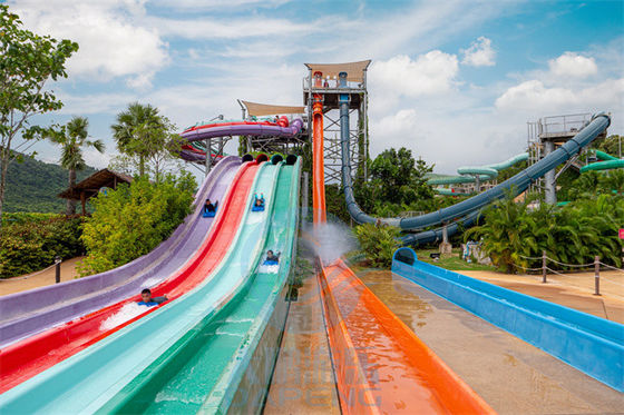 สวนน้ํา Twist Aqua Drop Water Slide สายไฟเบอร์กลาส พร้อมกับการเปิดตัวแคปซูล