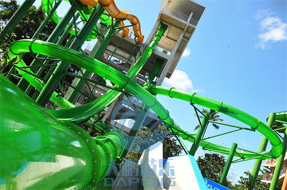 สไลด์น้ําโปร่ง 16 เมตร สีเขียว ผู้ใหญ่ตกฟรี สไลด์น้ําบิด