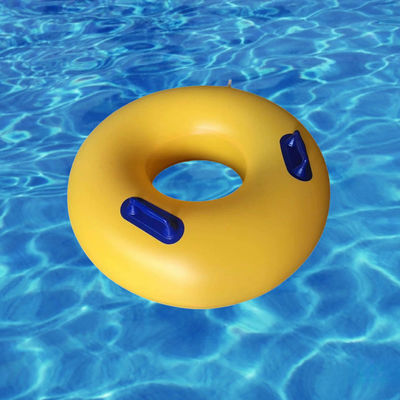 ราคาดี OEM Aqua Park หลอดสองเหลือง พลาสติกอัดลมว่ายน้ําแหวนลอยที่มีมือสําหรับเด็ก ออนไลน์