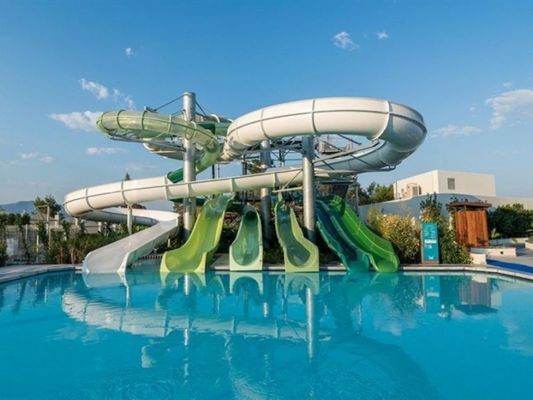 ผู้ใหญ่ Outdoor Multi Fiberglass Slide Set สําหรับสวนสนุกน้ํา สนามเด็กเล่น