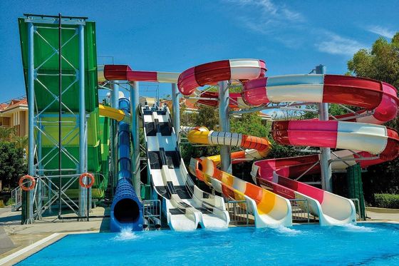 1 คน สนามเด็กกลางแจ้ง สไลด์ไฟเบอร์กลาส กีฬาน้ําและการบันเทิง