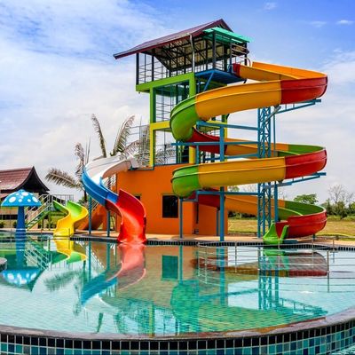 สวนน้ํา สวนเล่นกลางแจ้ง สระว่ายน้ํา สไลด์ไฟเบอร์กล๊าสสําหรับเด็ก